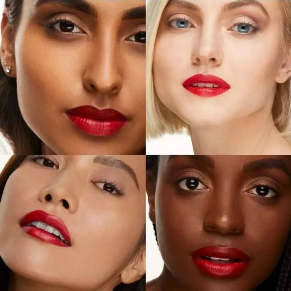 GXVE BY GWEN STEFANI Anaheim Shine High Performance Satin Lipstick LOARA